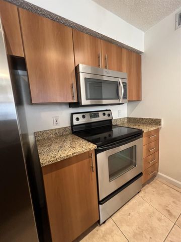 1215 Crystal Way C, Delray Beach, FL 33444