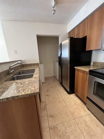 1215 Crystal Way C, Delray Beach, FL 33444
