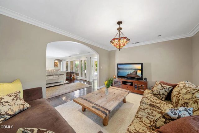 2004 Glenview Terrace, Altadena, CA 91001