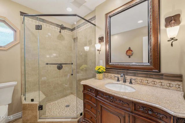 2004 Glenview Terrace, Altadena, CA 91001