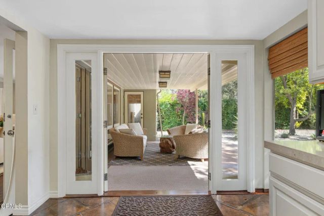 2004 Glenview Terrace, Altadena, CA 91001