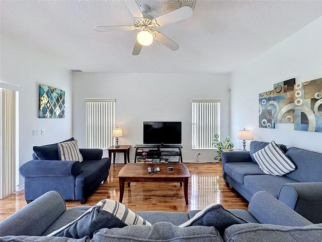 822 BALMORAL DRIVE, Davenport, FL 33896