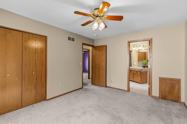 8844 Acadia Road, Woodbury, MN 55125
