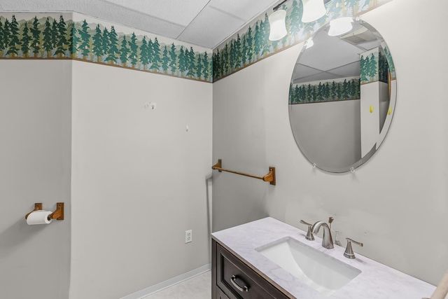 8844 Acadia Road, Woodbury, MN 55125