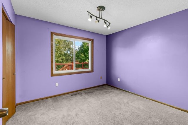 8844 Acadia Road, Woodbury, MN 55125