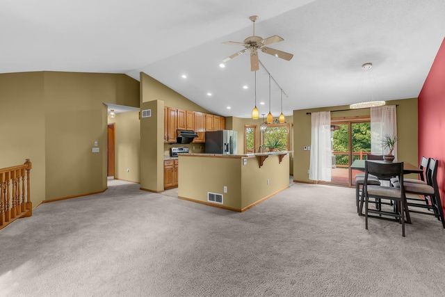 8844 Acadia Road, Woodbury, MN 55125