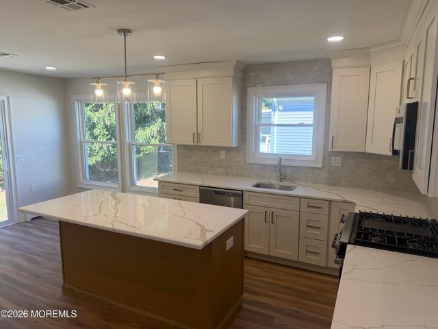 373 Costa Mesa Drive, Toms River, NJ 08757