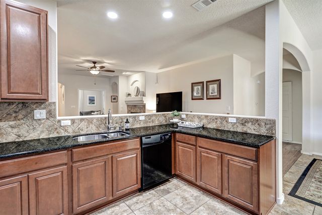 4233 Luz De Estrella, Santa Fe, NM 87507