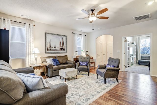 4233 Luz De Estrella, Santa Fe, NM 87507