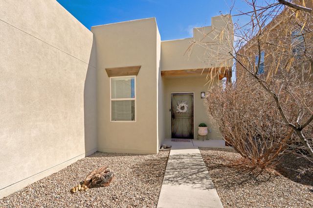 4233 Luz De Estrella, Santa Fe, NM 87507