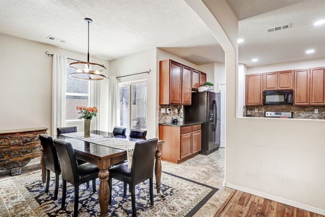 4233 Luz De Estrella, Santa Fe, NM 87507