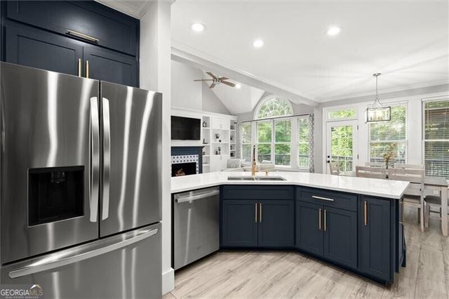 1530 Highview Pines Pass, Alpharetta, GA 30022