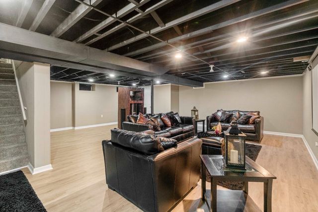 5778 Taney Place, Merrillville, IN 46410