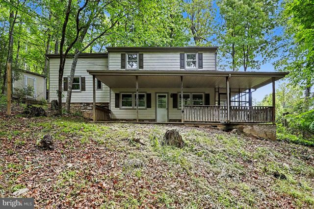 156 S OAK HEIGHTS TRL, Delta, PA 17314