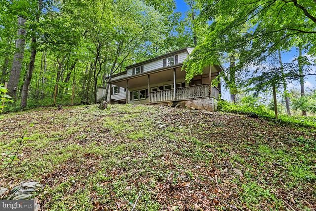 156 S OAK HEIGHTS TRL, Delta, PA 17314