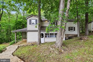 156 S OAK HEIGHTS TRL, Delta, PA 17314