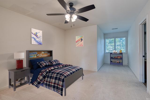 8144 Clearview Drive, Newburgh, IN 47630