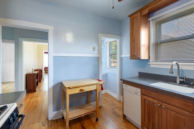 4030 Vernon Avenue, Brookfield, IL 60513