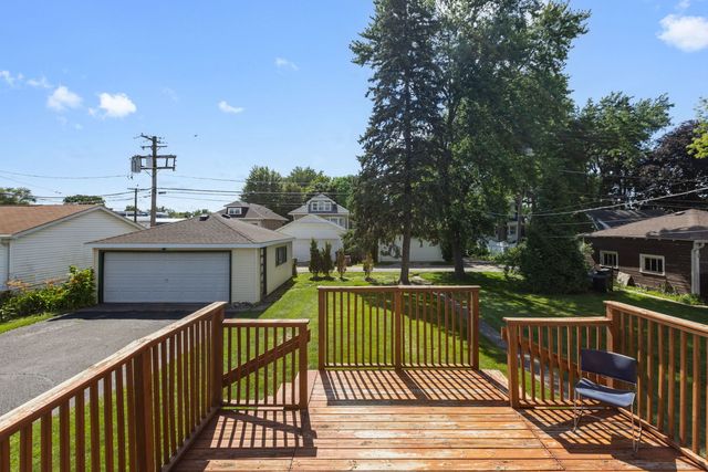 4030 Vernon Avenue, Brookfield, IL 60513