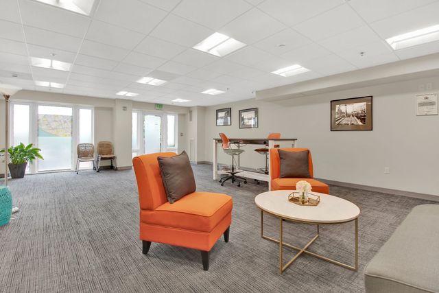 157 Sixth Street 206, Cambridge, MA 02142