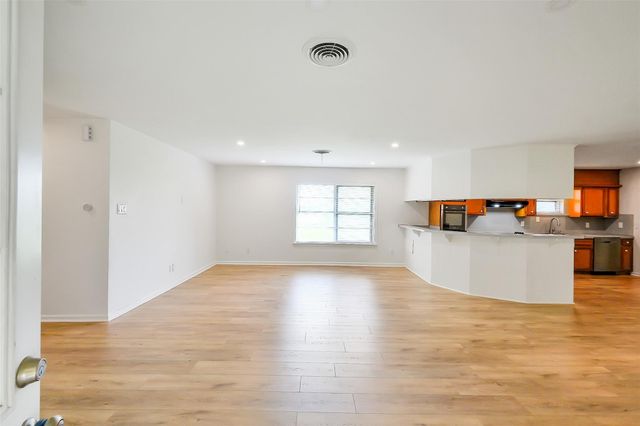 3605 Longherridge Drive, Pearland, TX 77581