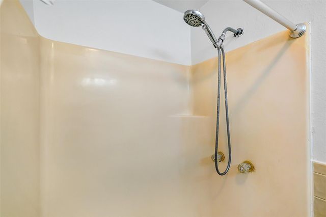 3605 Longherridge Drive, Pearland, TX 77581