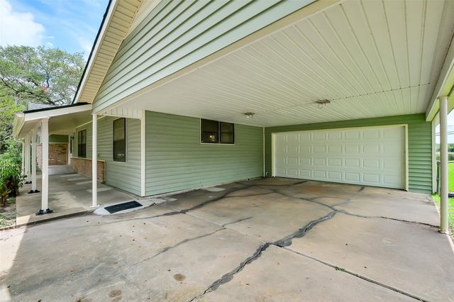 3605 Longherridge Drive, Pearland, TX 77581