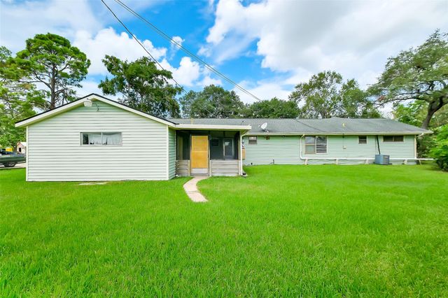 3605 Longherridge Drive, Pearland, TX 77581