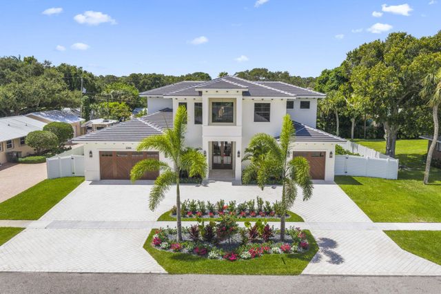 2384 WINDSOR Road, Palm Beach Gardens, FL 33410