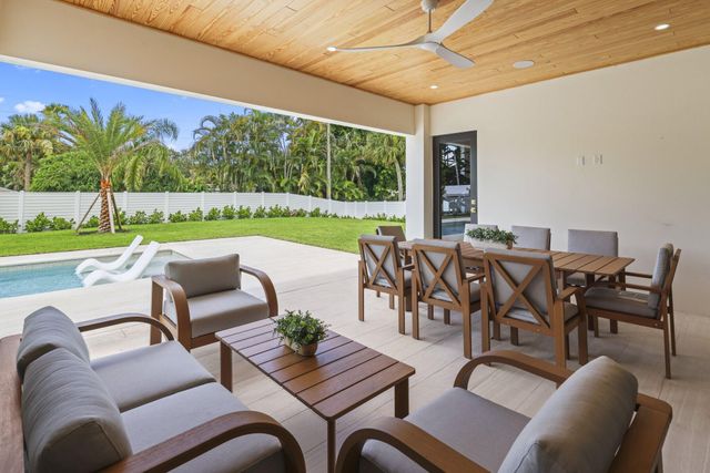 2384 WINDSOR Road, Palm Beach Gardens, FL 33410