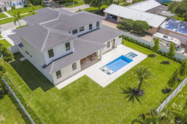 2384 WINDSOR Road, Palm Beach Gardens, FL 33410