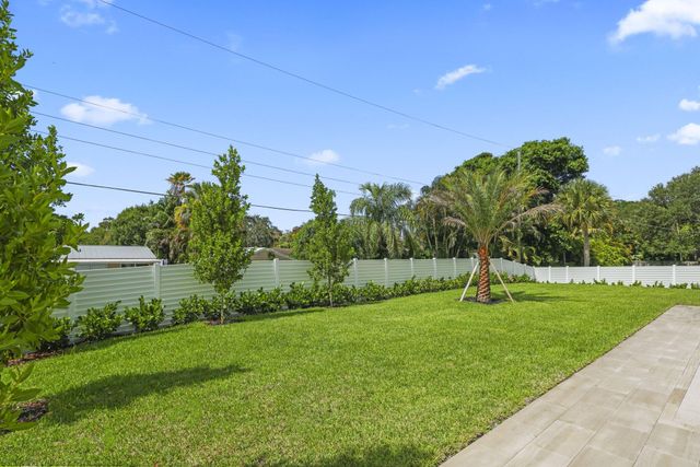 2384 WINDSOR Road, Palm Beach Gardens, FL 33410