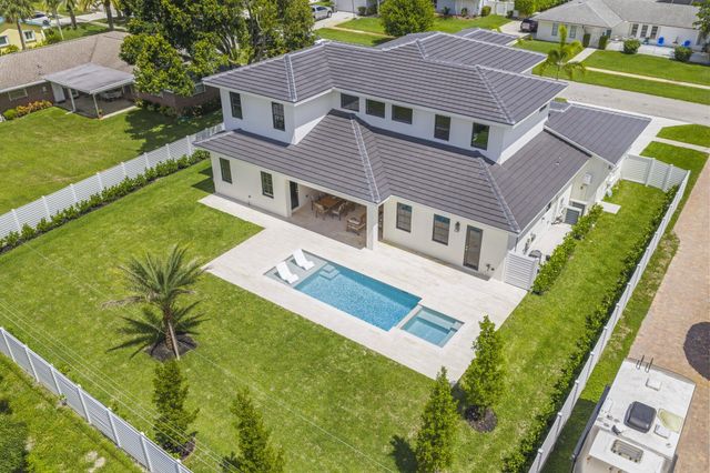 2384 WINDSOR Road, Palm Beach Gardens, FL 33410