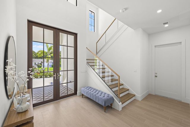 2384 WINDSOR Road, Palm Beach Gardens, FL 33410