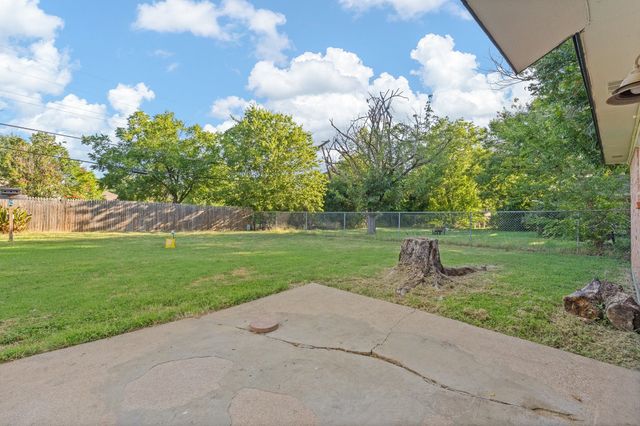 1206 Hemphill Drive, Cleburne, TX 76033