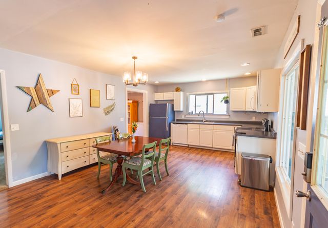 227 N Franklin Street, Lawton, MI 49065
