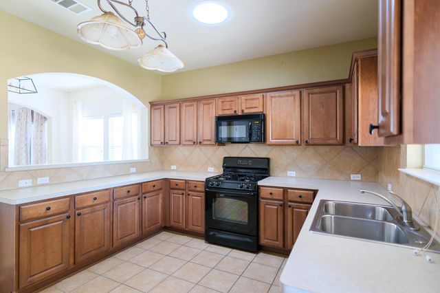 10312 Lone Pine LN, Austin, TX 78747