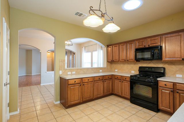 10312 Lone Pine LN, Austin, TX 78747