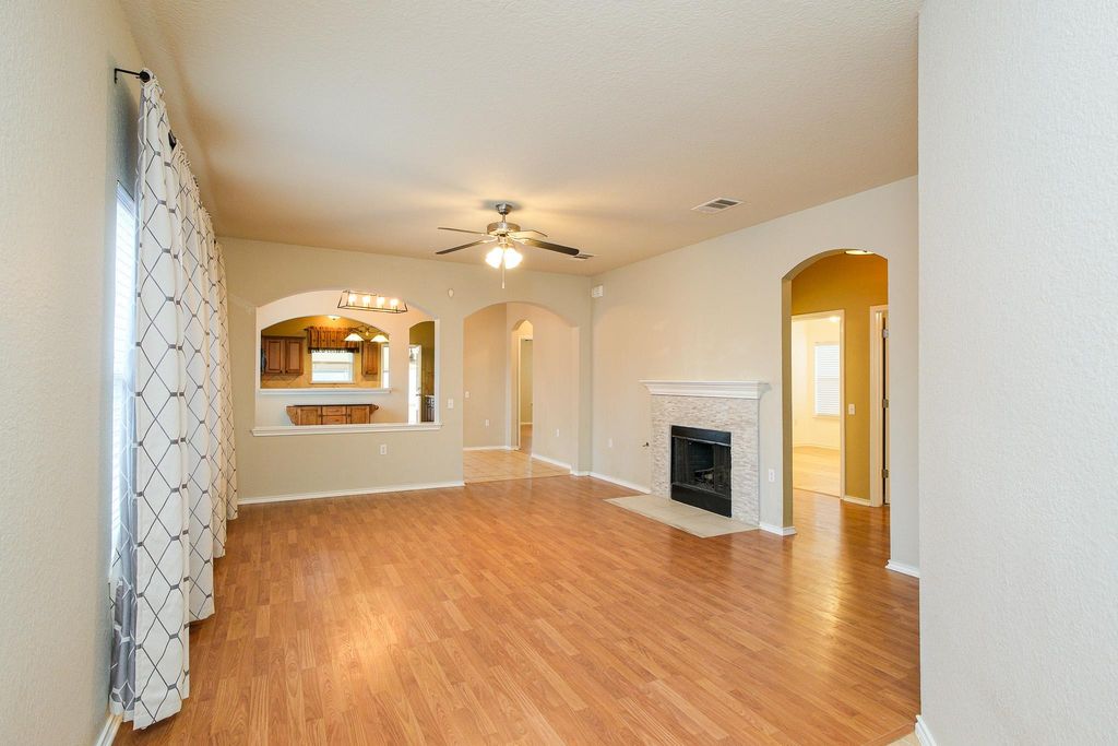 10312 Lone Pine LN, Austin, TX 78747