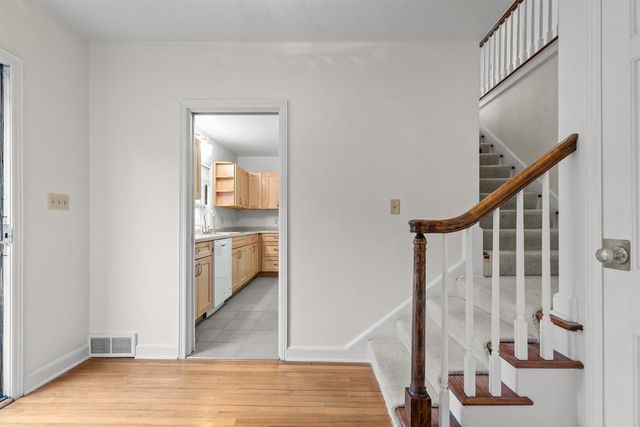 1 BROKAW PLACE, Appleton, WI 54911