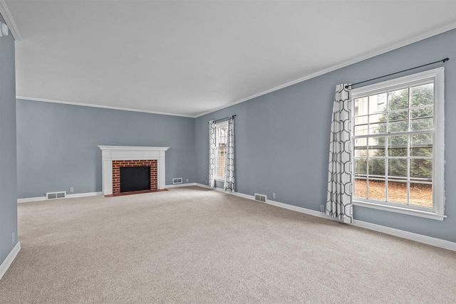 1 BROKAW PLACE, Appleton, WI 54911