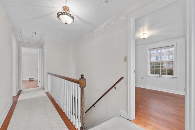 1 BROKAW PLACE, Appleton, WI 54911