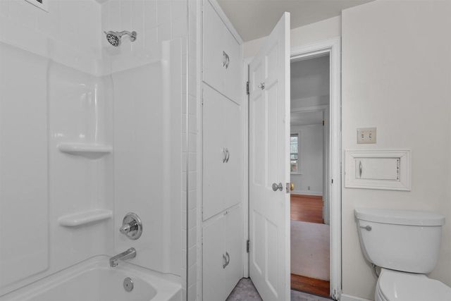 1 BROKAW PLACE, Appleton, WI 54911