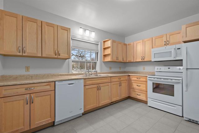 1 BROKAW PLACE, Appleton, WI 54911