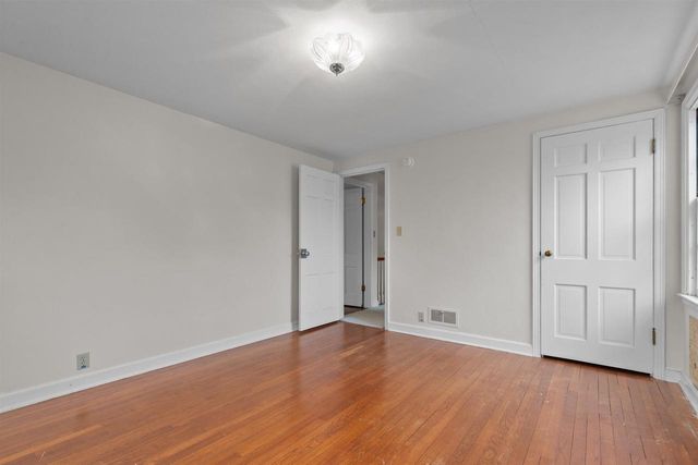 1 BROKAW PLACE, Appleton, WI 54911