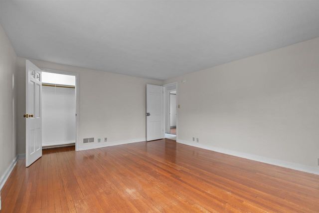 1 BROKAW PLACE, Appleton, WI 54911