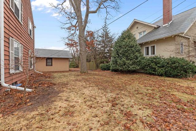 1 BROKAW PLACE, Appleton, WI 54911