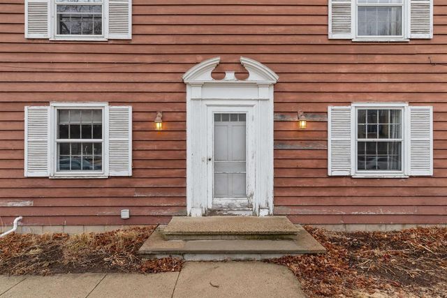 1 BROKAW PLACE, Appleton, WI 54911