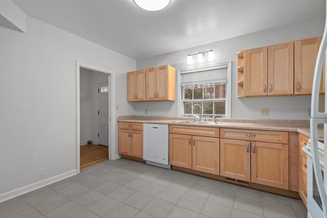 1 BROKAW PLACE, Appleton, WI 54911