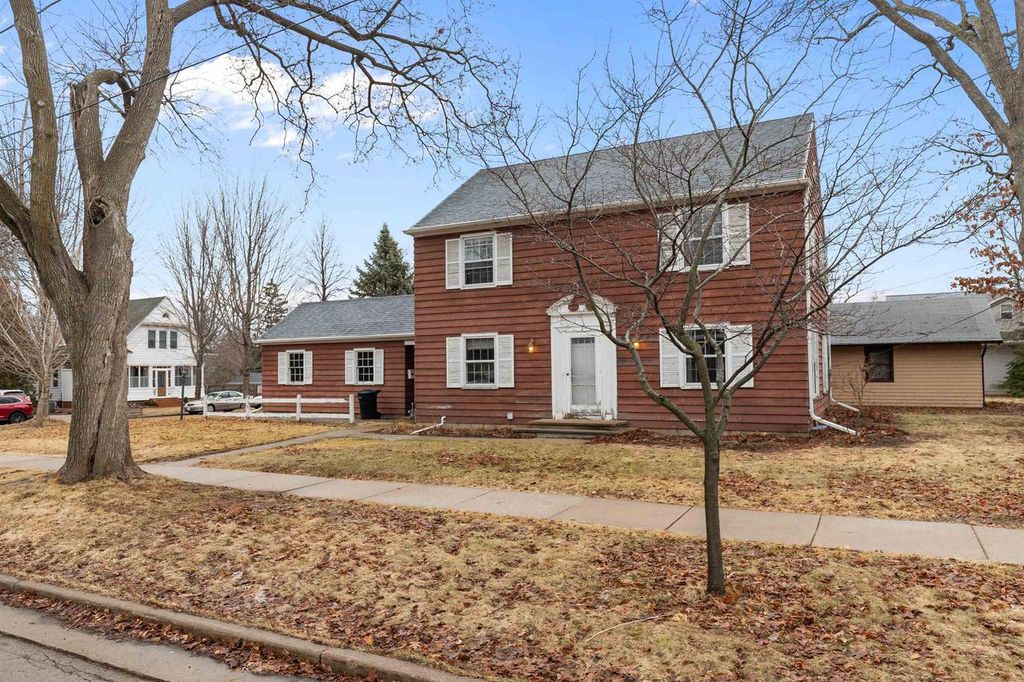 1 BROKAW PLACE, Appleton, WI 54911